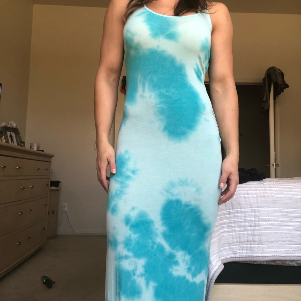 Bobeau blue tie dye maxi dress